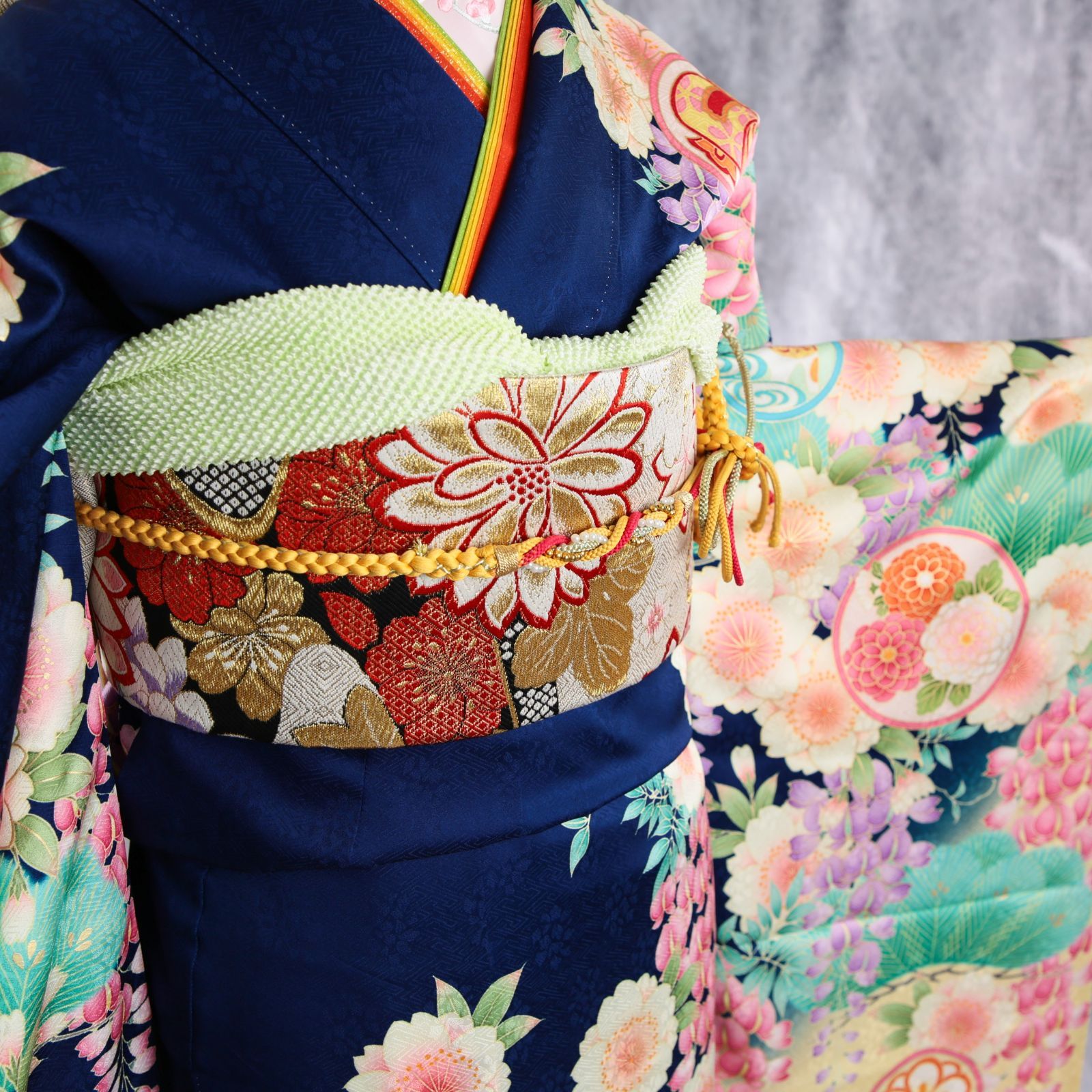 振袖 刺繍 金彩 薔薇 枝垂れ桜 麻の葉 成人式 着物 083a p 振袖