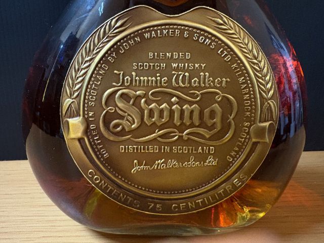 ジョニーウォーカー クエスト スコッチウイスキー 750ml 未開栓 ジョニーウォーカー クエスト スコッチウイスキー 750ml 未開栓