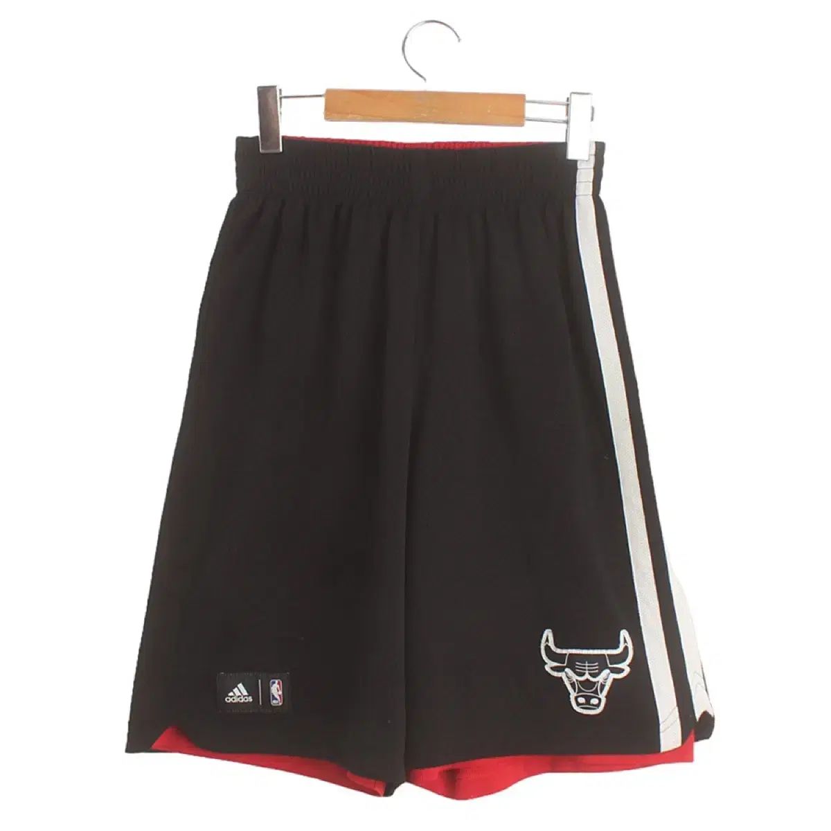 【雷市場（ポンジャン）商品韓国直送】 L adidas(アディダス) Chicago Bulls（シカゴ・ブルズ） メッシュ 半ズボン