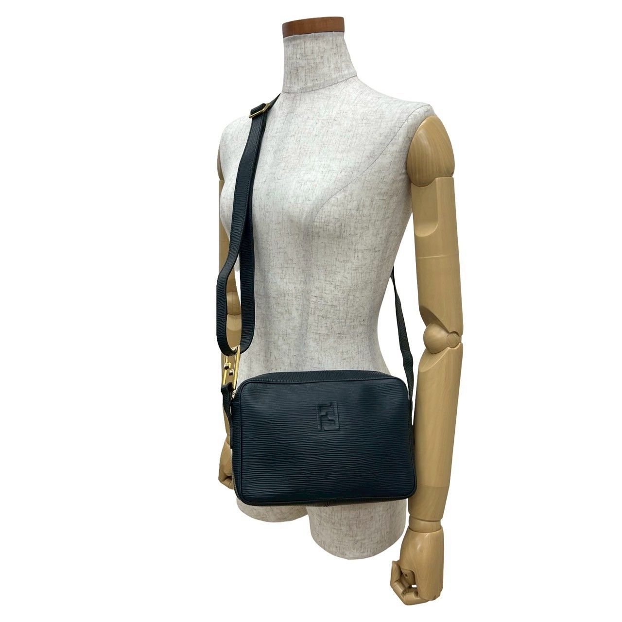 極 美品 FENDI フェンディ ヴィンテージ FF ロゴ エピ レザー 本革