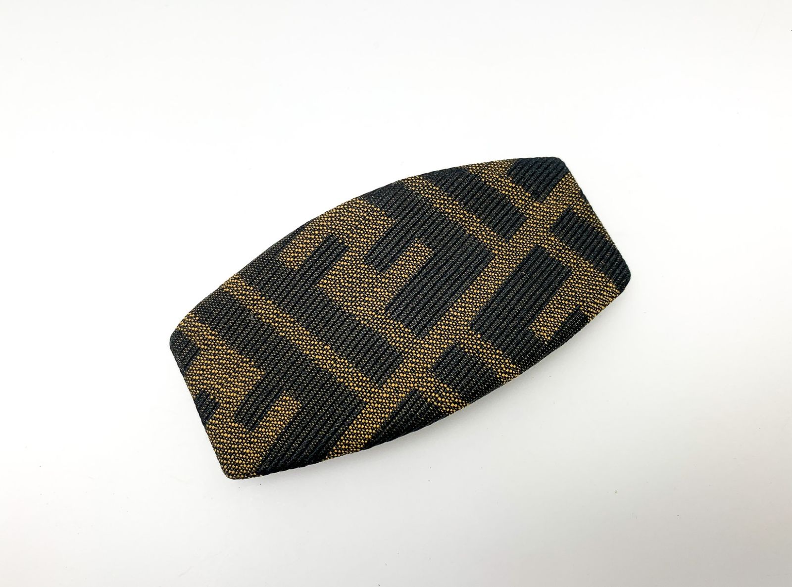 ★美品★【FENDI】フェンディ バレッタ ズッカ柄 ブラウン ヘアアクセサリー FENDI フェンディ ズッカ柄 ブラウン系 茶 バレッタ ヘア
