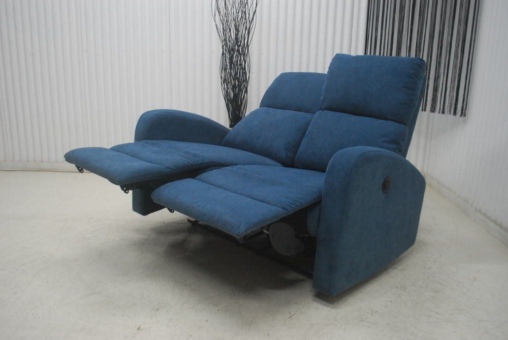 楽々電動モーションリクライナーソファー 130ｃｍ幅の丁度いいサイズ感