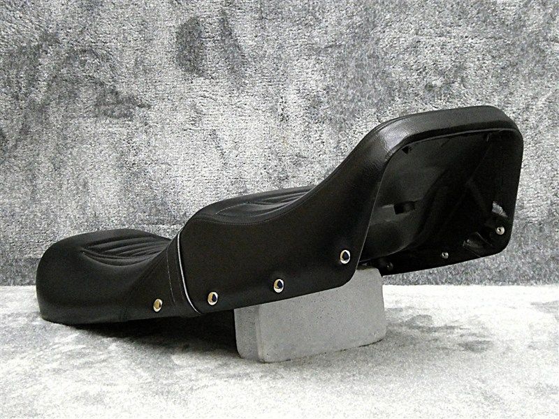 鋲打ち 純正TYPE黒