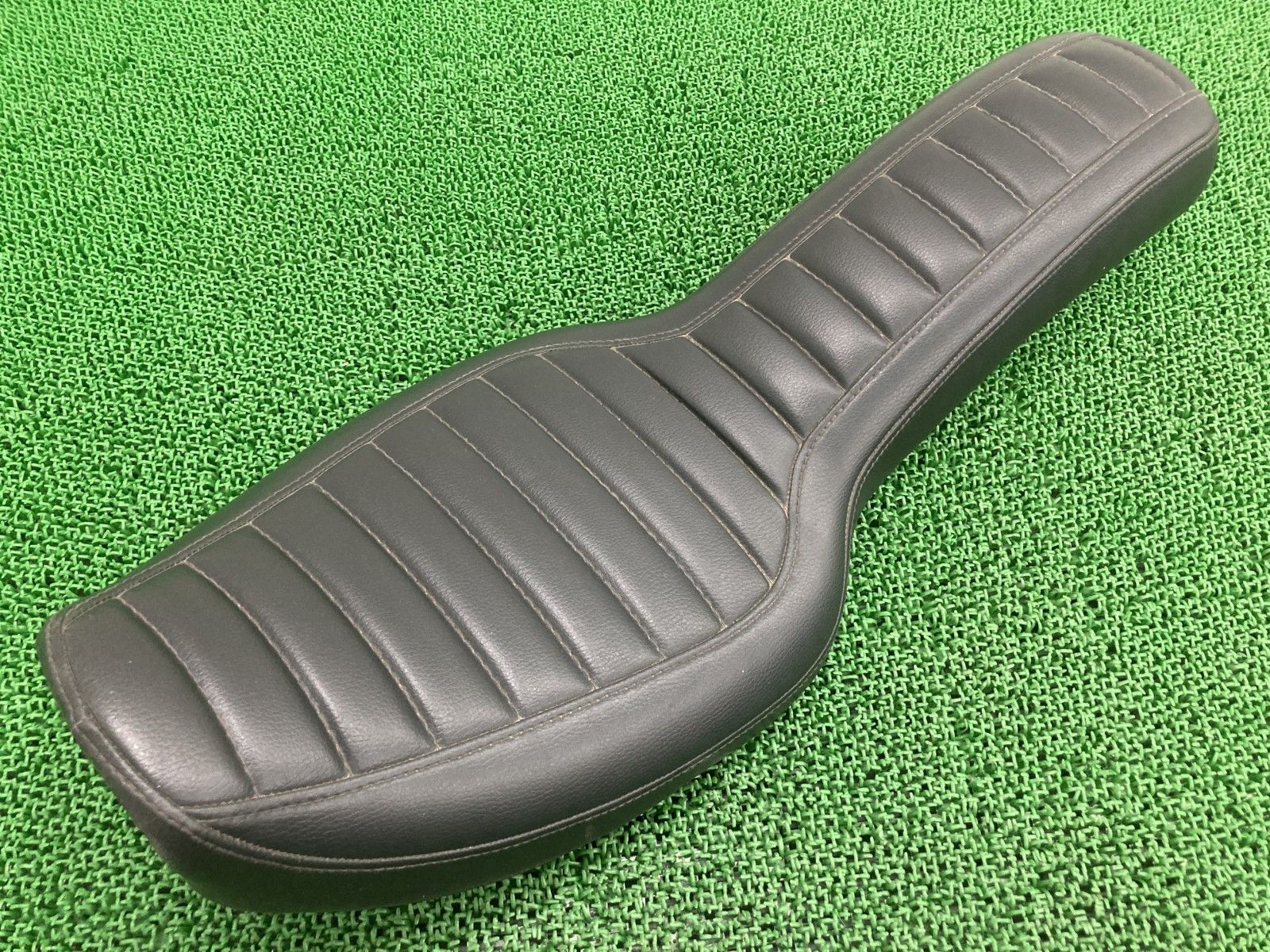 ハイエース 運転席 助手席フットレスト LOWタイプ セット販売