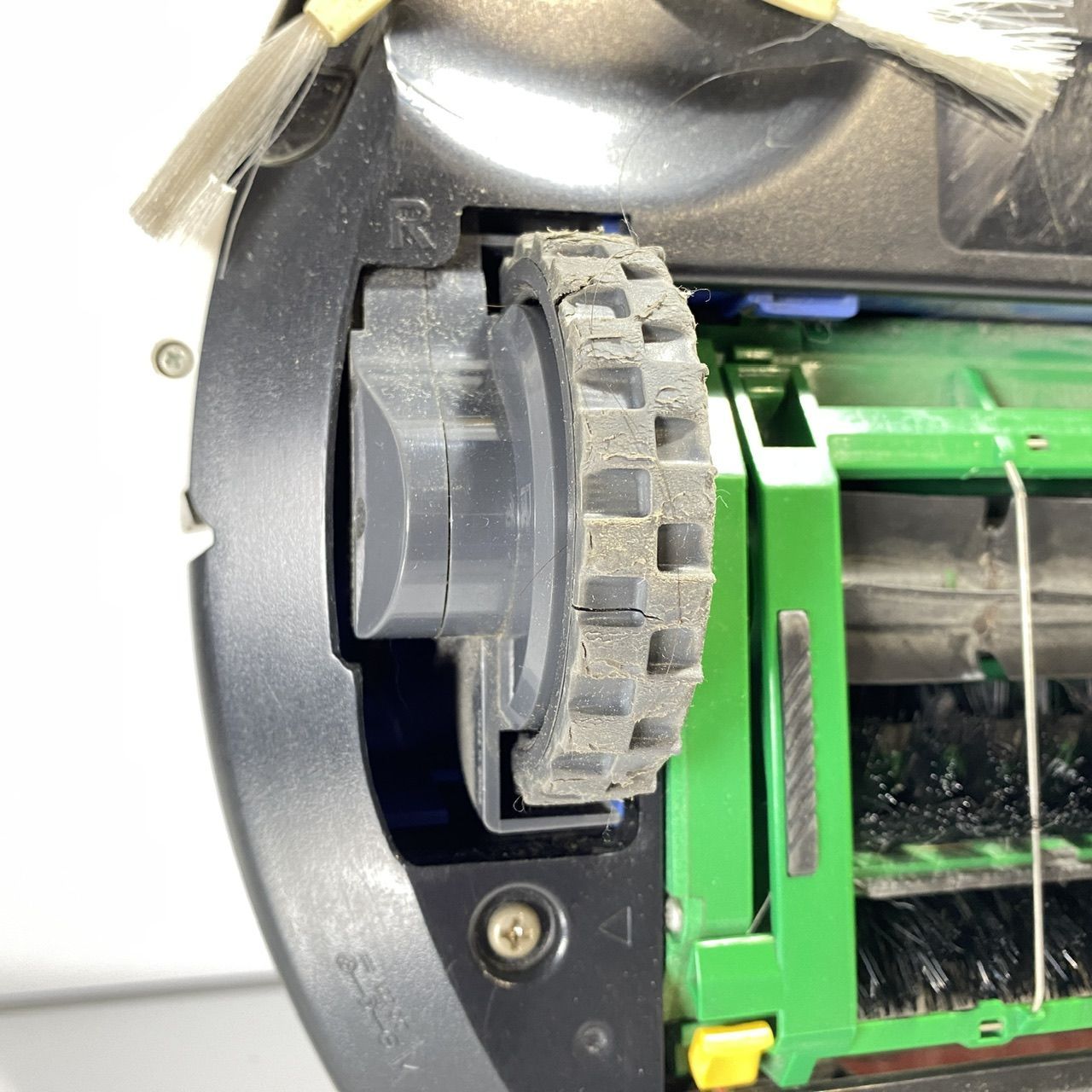 ルンバ N1133-07 iRobot Roomba ロボット掃除機 (管理番号：OKU9392/B4 
