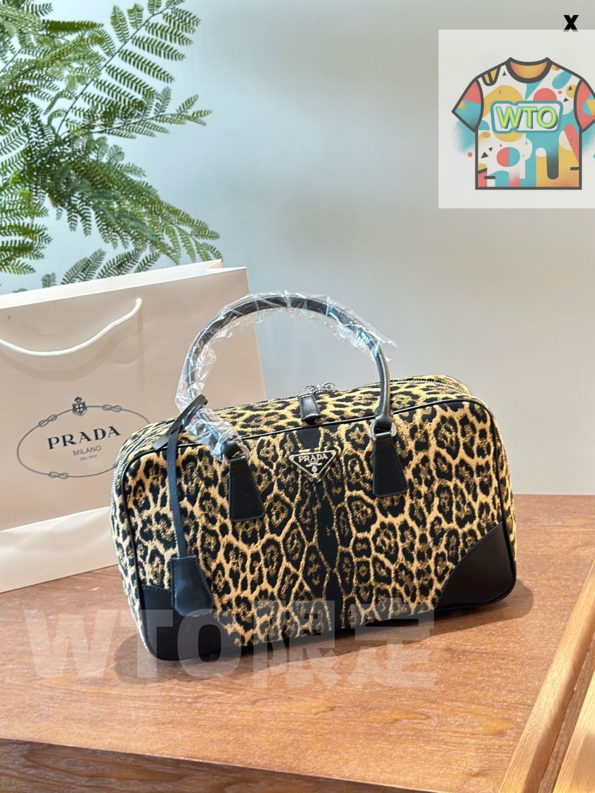 今日特価】Prada 豹紋 公文バッグ！国内送料無料！限定在庫