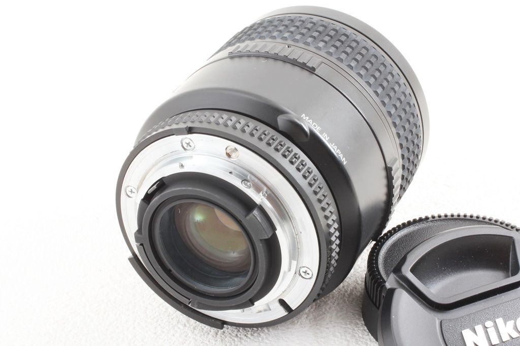 60mm F2.8D