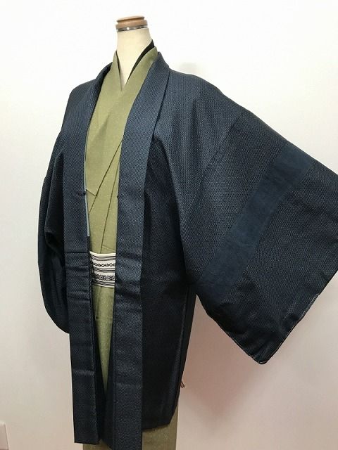 2Lサイズ 羽織 リメイク男物 交織 濃紺地に蚊絣様の紬 袖継ぎ 福服特製