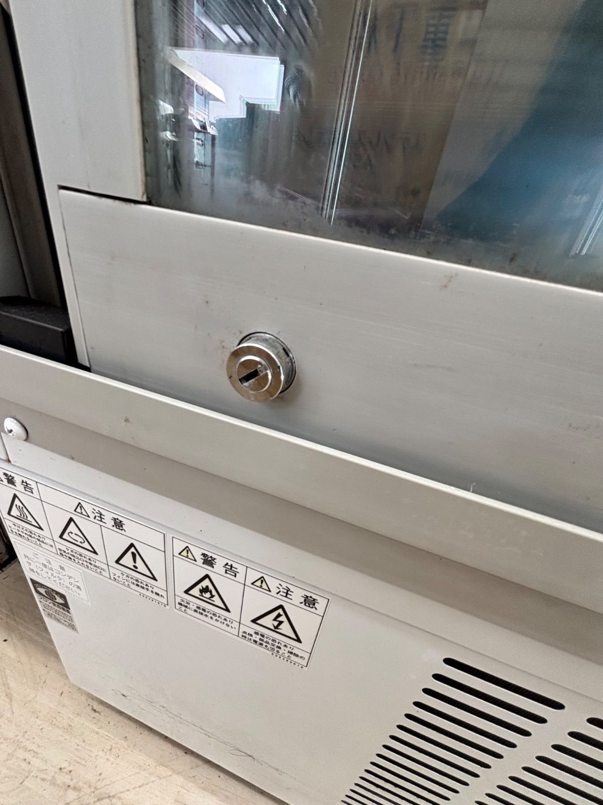 幅900×奥行600×高さ1865