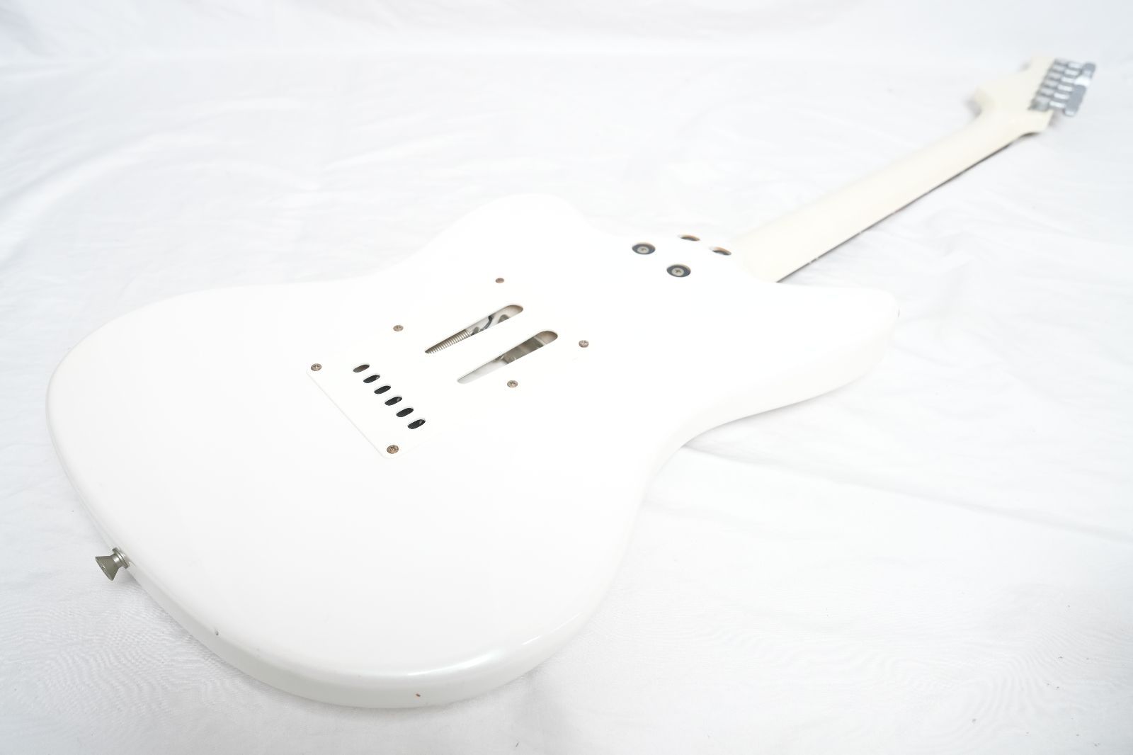 美品 希少品 FERNANDES 伊藤賢一モデル サイン入 zo-3 美品 希少品 FERNANDES 伊藤賢一モデル サイン入 zo-3 - メルカリ