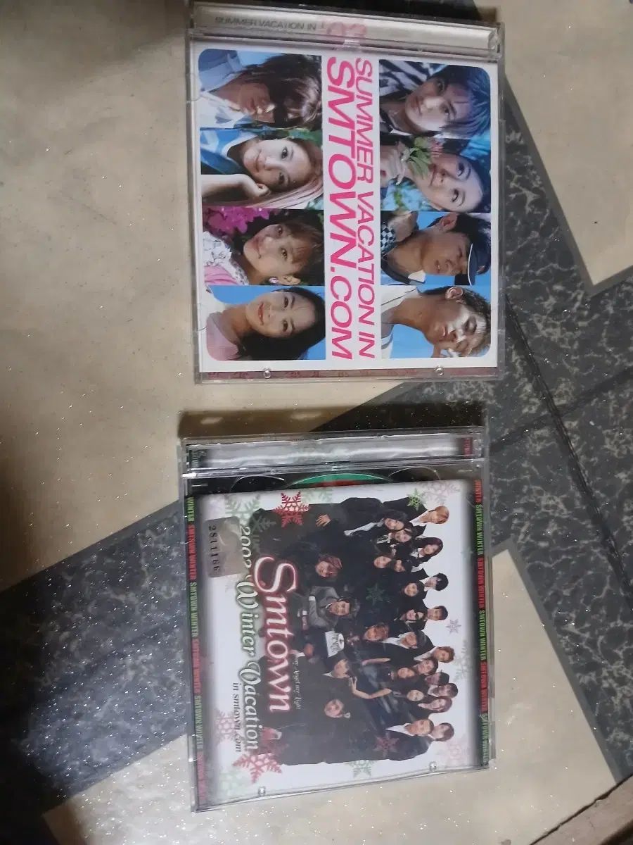 香港から直送します。 CD SM 夏 ウィンター WINTER TVXQ 東方神起 HOT BoA ボア SUPER JUNIOR スーパージュニア SHINee シャイニー SHINHWA 神話 ses