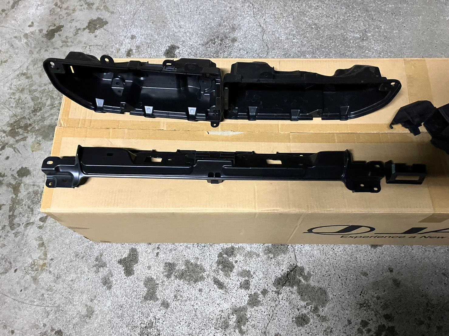 スズキ JB74W ジムニーシエラ 純正テールランプ左右＋裏カバーセット
