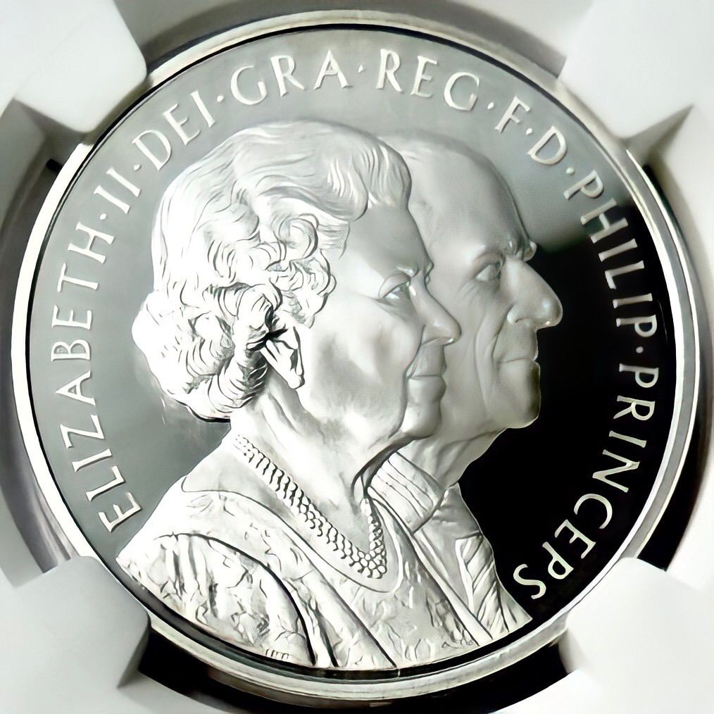 2007年 ロイヤルウエディング NGC PF70 UC 5ポンド 銀貨 貨幣 - メルカリ