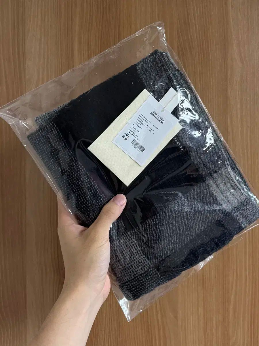 ポリテル ミル ウール マフラー ネイビー チェック