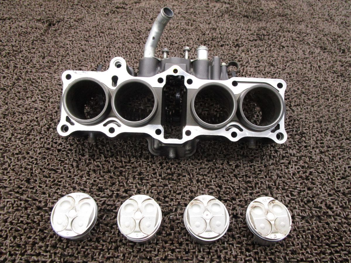 スーパーボルドール