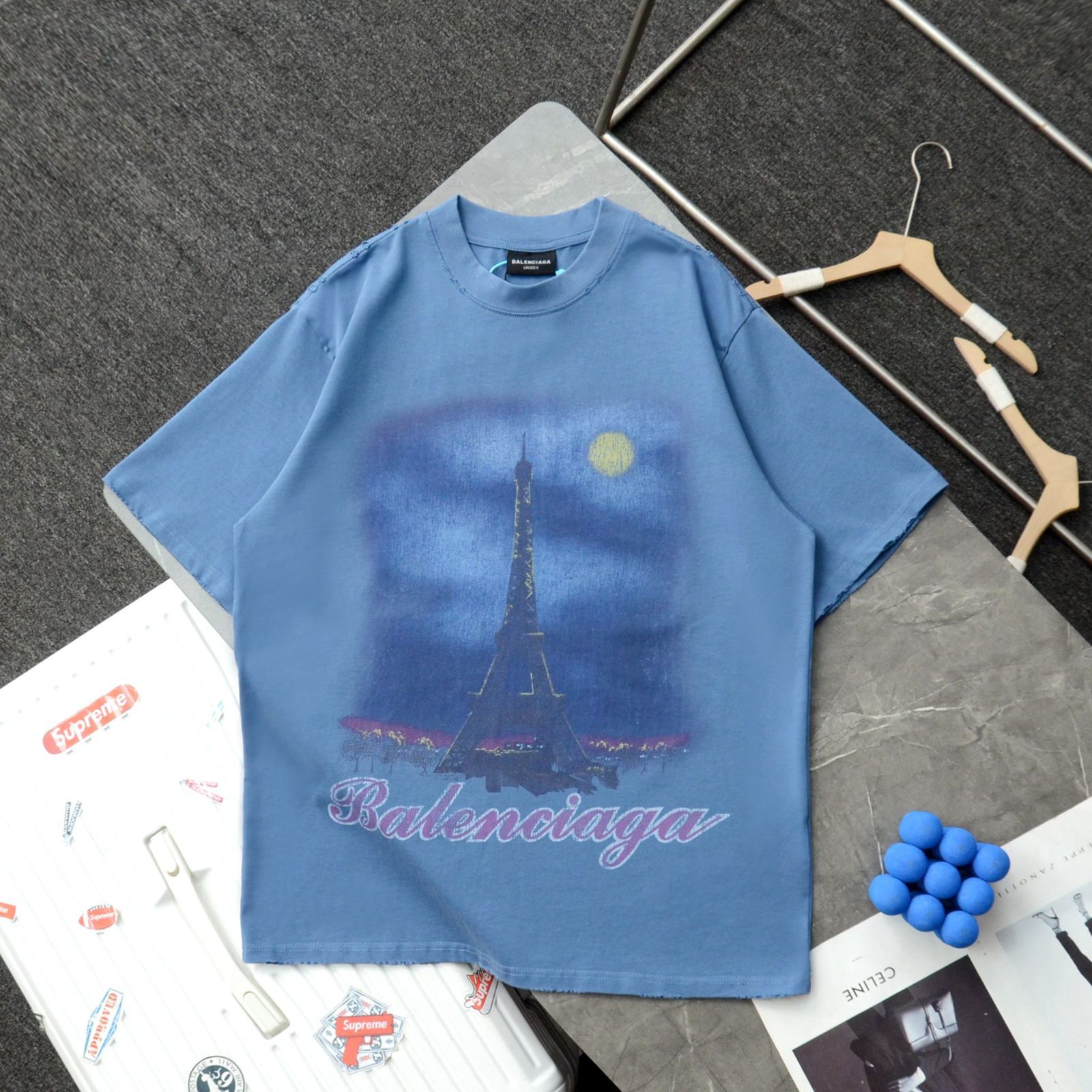 新品 BALENCIAGA バレンシアガ  パリ・エッフェル塔 グラデーションプリント ウォッシュ加工 半袖Tシャツ ブルー