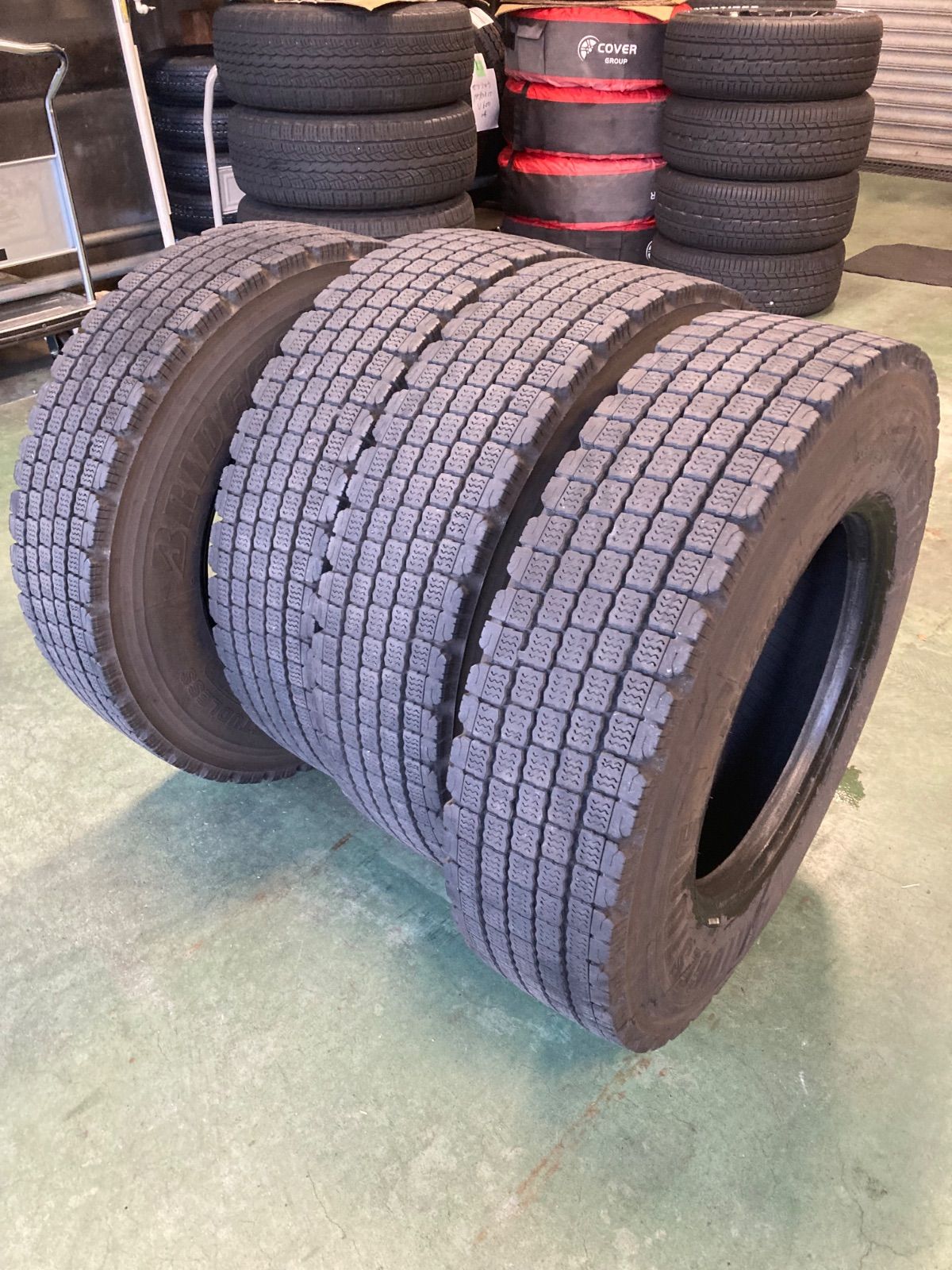 2023年製 225/80R17.5 ブリヂストンスタッドレス 4本セット