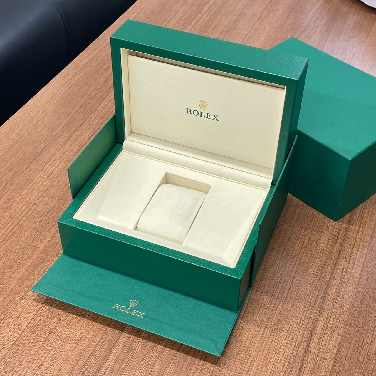 ROLEX ロレックス　緑箱　コマ付き ヴィンテージから新作まで】ロレックス時計の付属品【歴代の箱