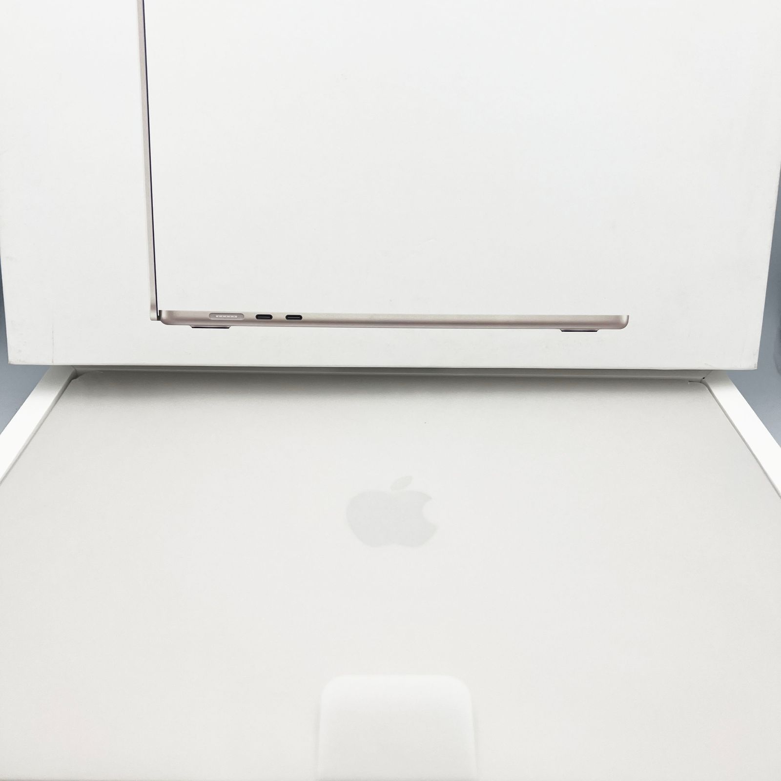 MacBook Air Liquid Retina 15.3インチ Apple M3チップ MRYR3J A スターライト 本体 マックブックエアー CHRISTIANNAURATH_COM_BR