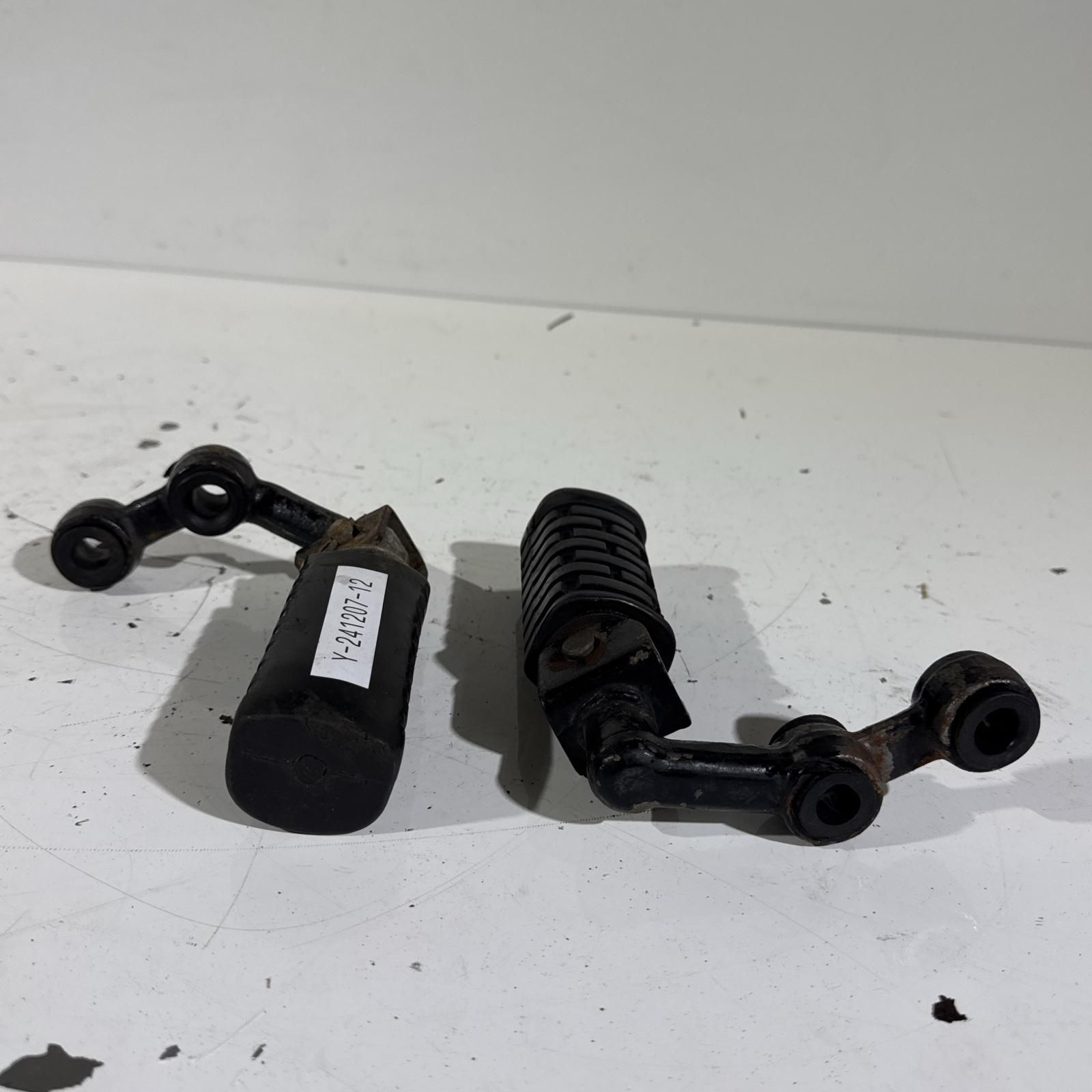 Z1⁄KZ900 リプロダクション フロントステップASSY 3652(カワサキ用 Z1