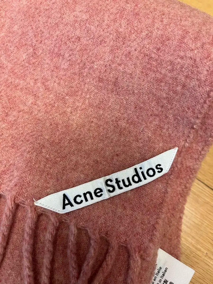 Acne Studios アクネストゥディオズ スタジオ マフラー ナロー