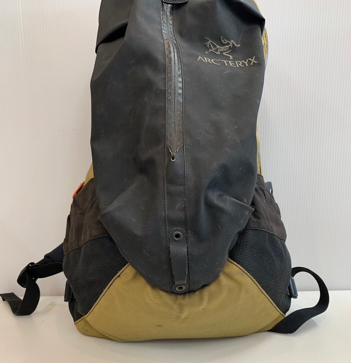 アークテリクス ARC'TERYX × BEAMS ビームス 別注 カナダ製 アロー22