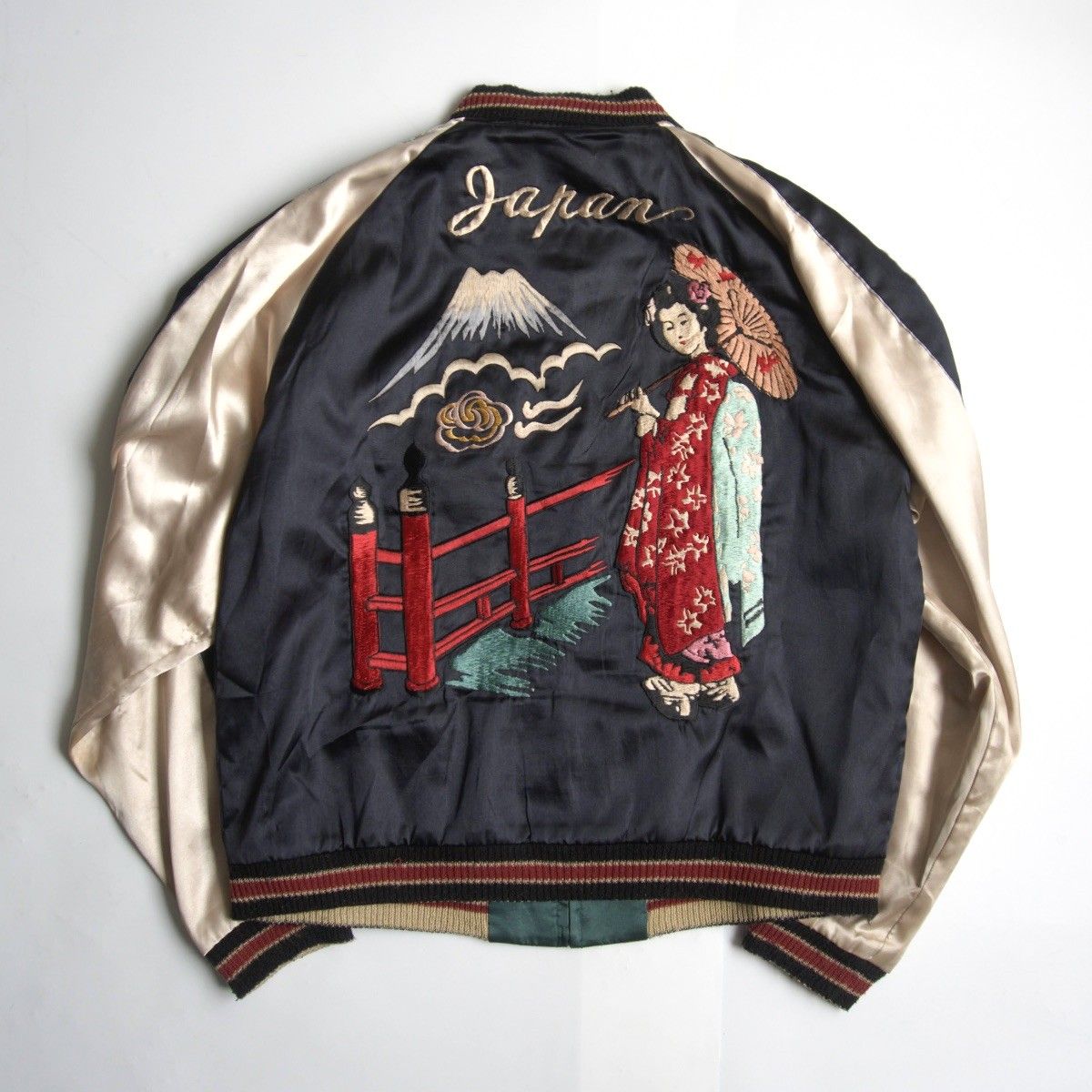 雰囲気抜群 TAILOR TOYO TT11381 リバーシブル スカジャン L スーベニア ジャケット 刺繍 サテン テーラー東洋 25100282