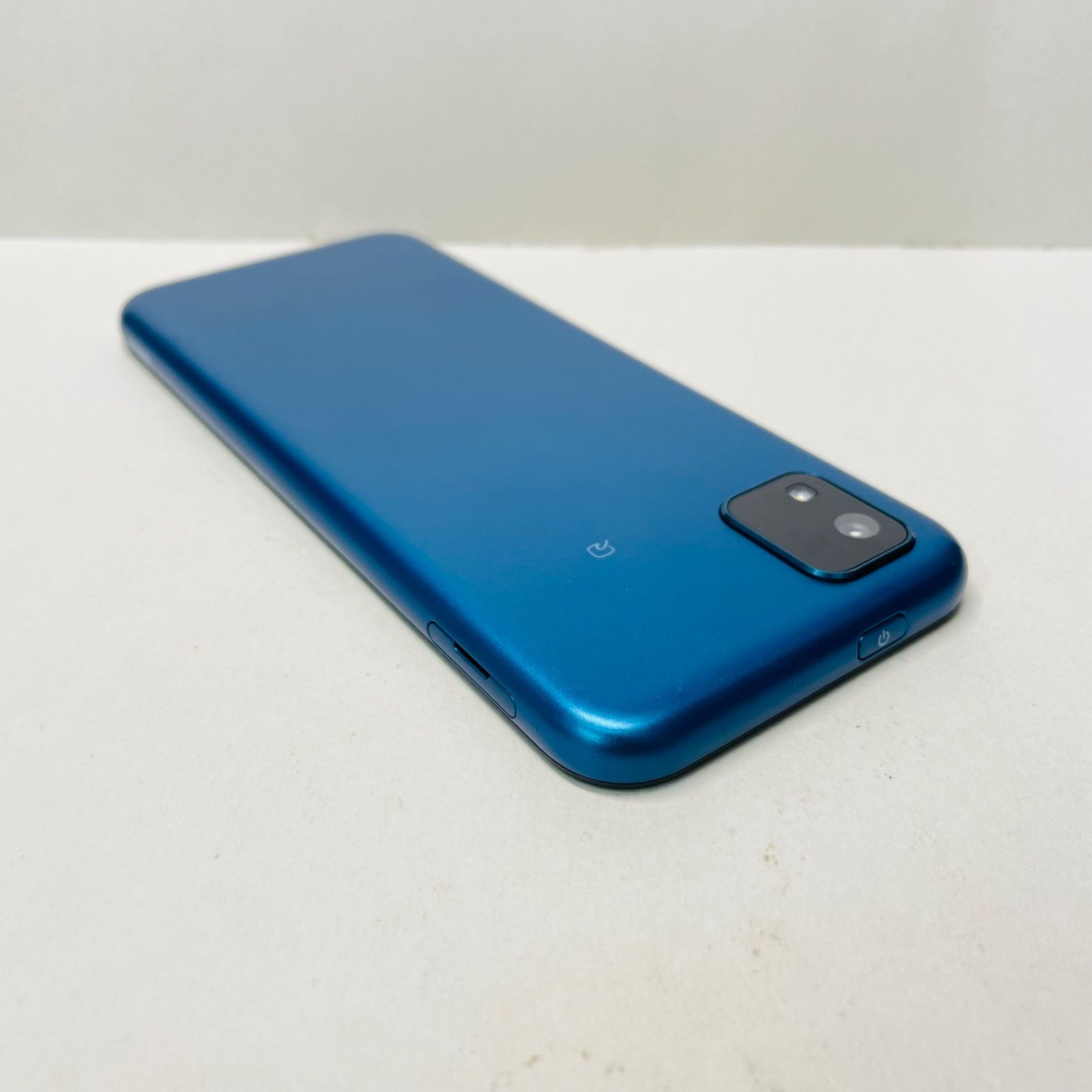 かんたんスマホ3 A205KC SIMロック解除済み　残債なし　ケース付き Amazon | 【整備済み品】SIMロック解除済 かんたんスマホ3