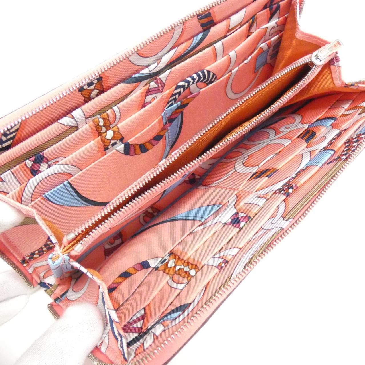 エルメス PANOPLIE EQUESTRE シルク イン クラシック 077625CK 財布  