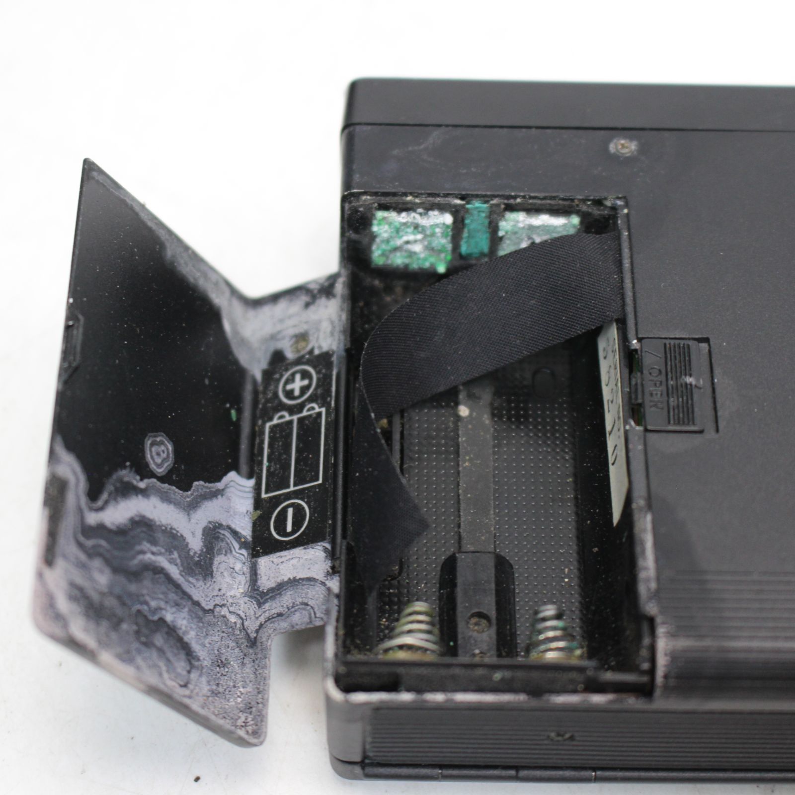 693)SONY TCM-100B プレスマン カセットプレーヤー (ジャンク