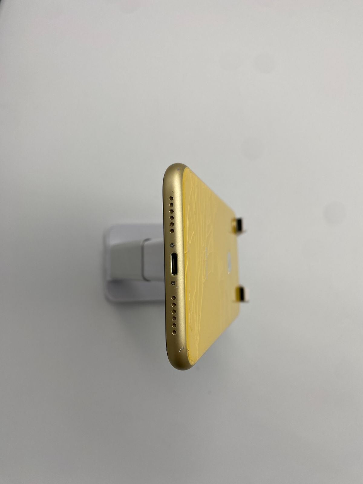 ジャンク品】ソフトバンク（SIMロック解除） iPhoneXR 128GB イエロー 