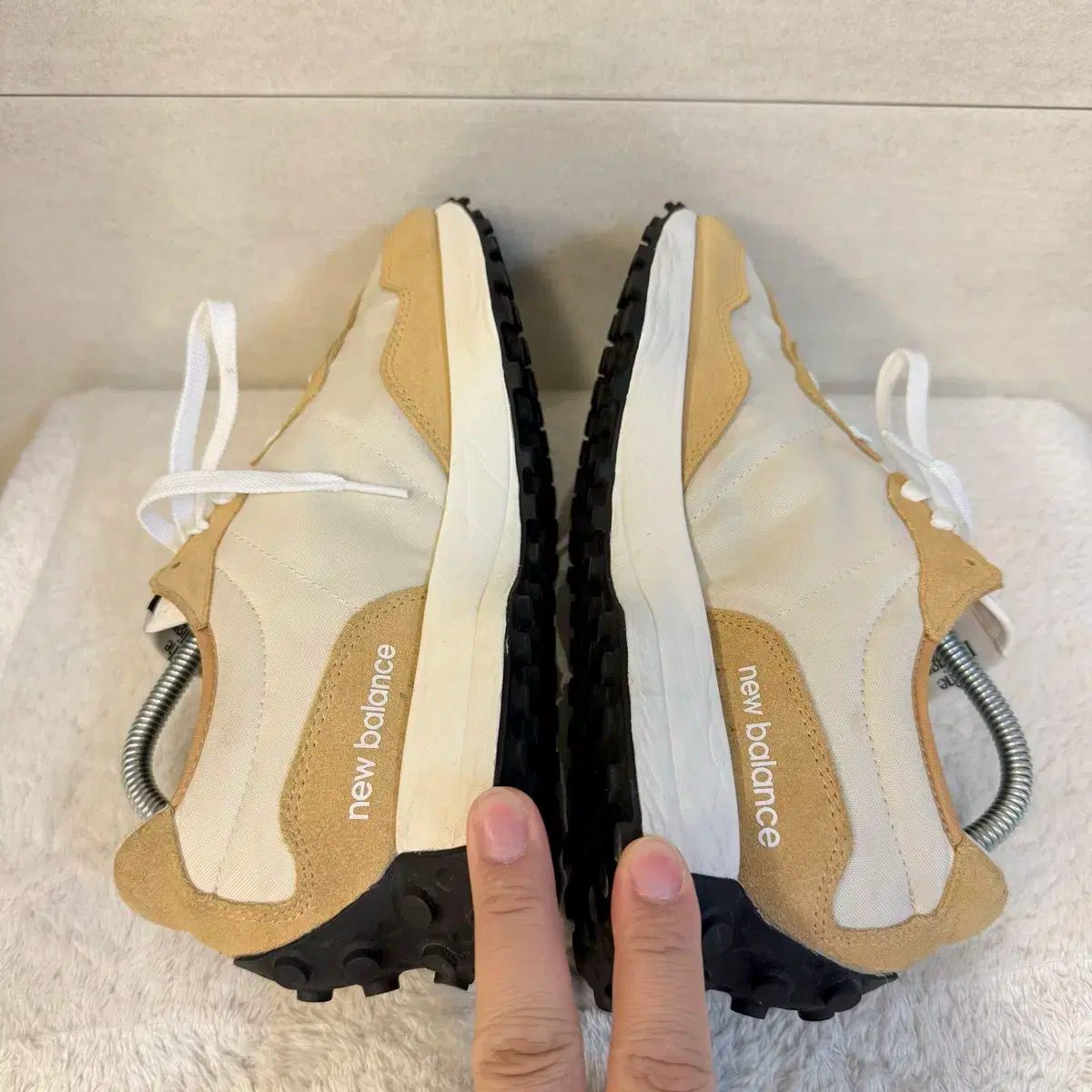 スニーカー 327