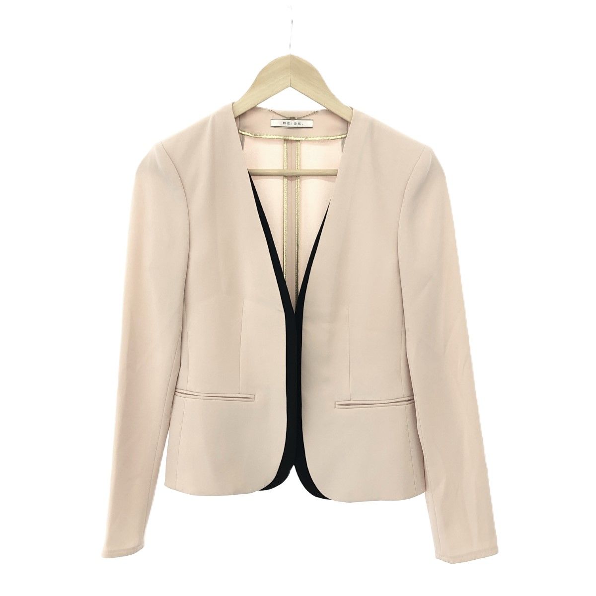 極美品✨2023 BEIGE ベイジCINDY シンディーノーカラージャケット6 L-size】CINDY / ダブルカラージャケット （ノーカラー
