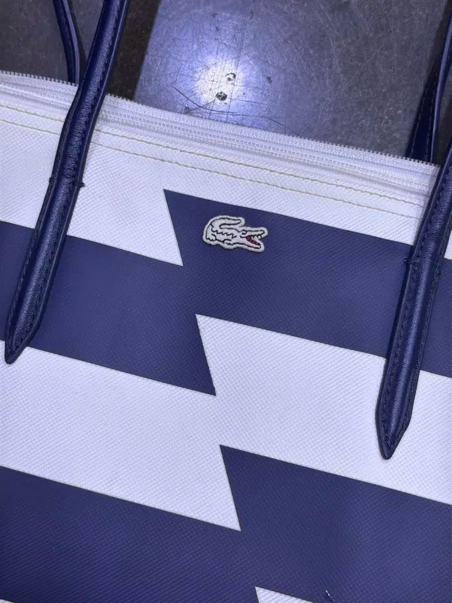 ラコステ x ヤツブキ カプセル プリント ストライプ ショッパーバッグ