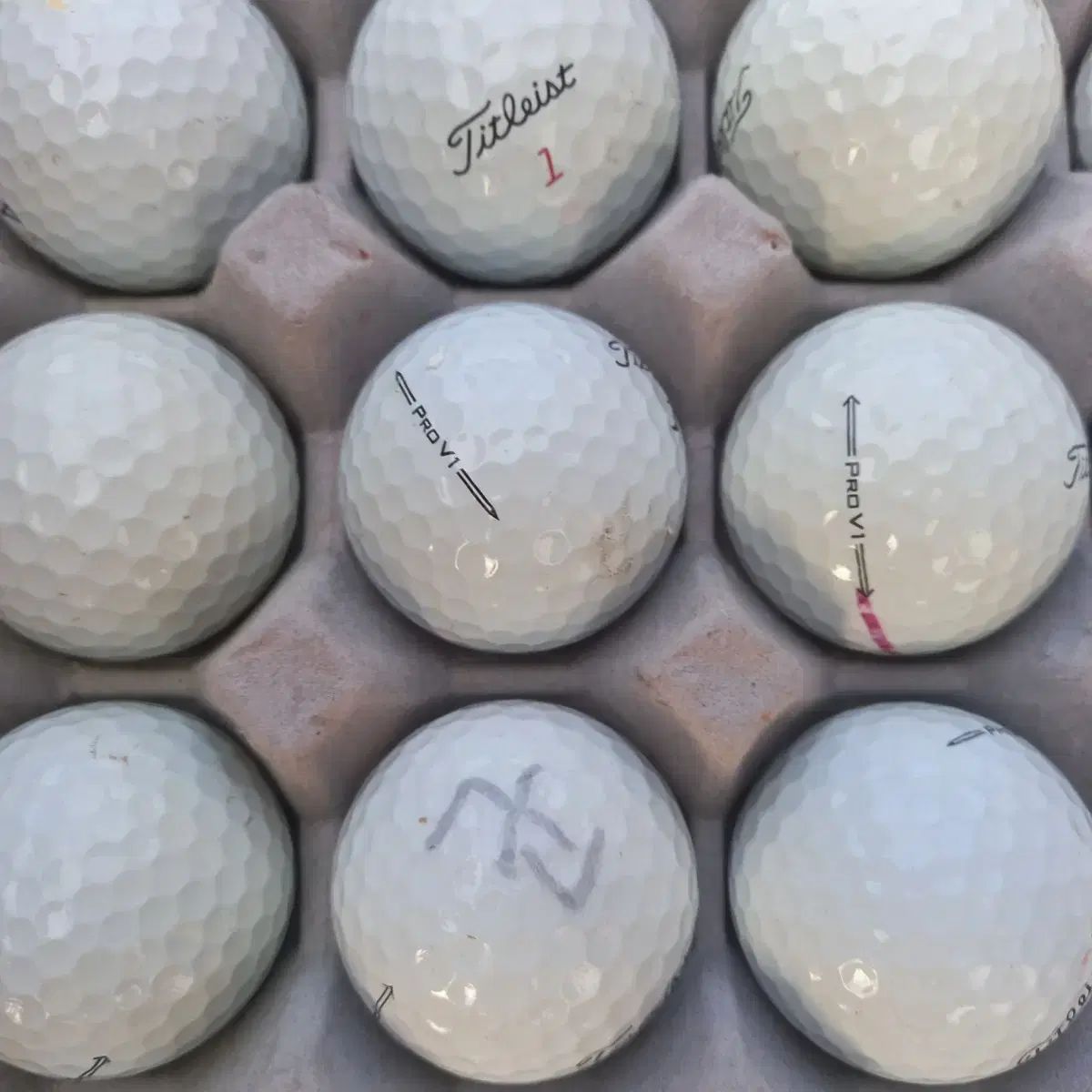 魅了される Titleist タイトリスト ゴルフボール 60 犬 A -レベル 開封済