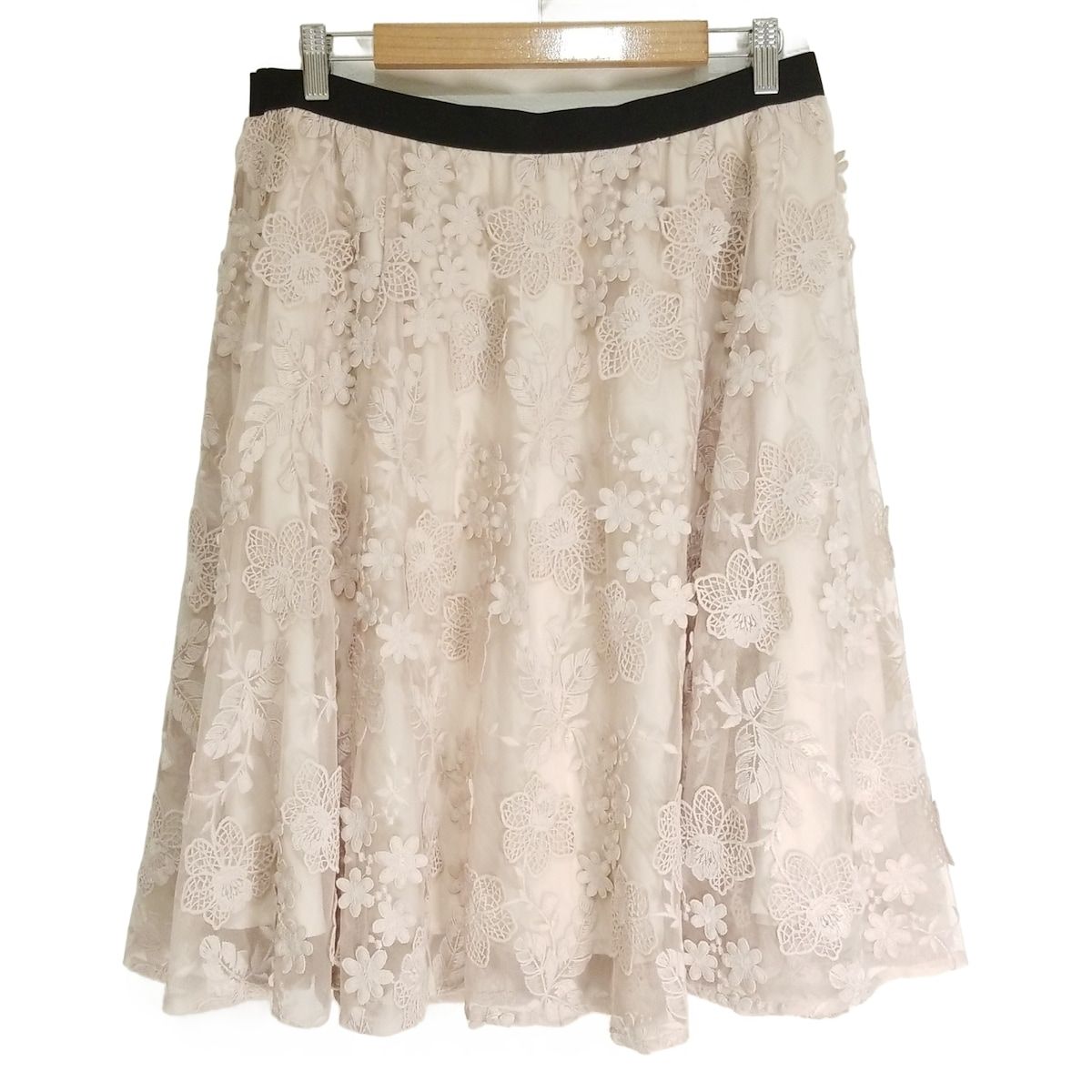Rose Tiara ローズティアラ スカート サイズ46 XL レディース - アイボリー×黒 ひざ丈|レース|花柄|ウエストゴム