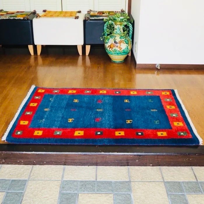 ペルシャ ギャッベ 本物 手織り ロリバフ ブランド サイズ 85×127cm