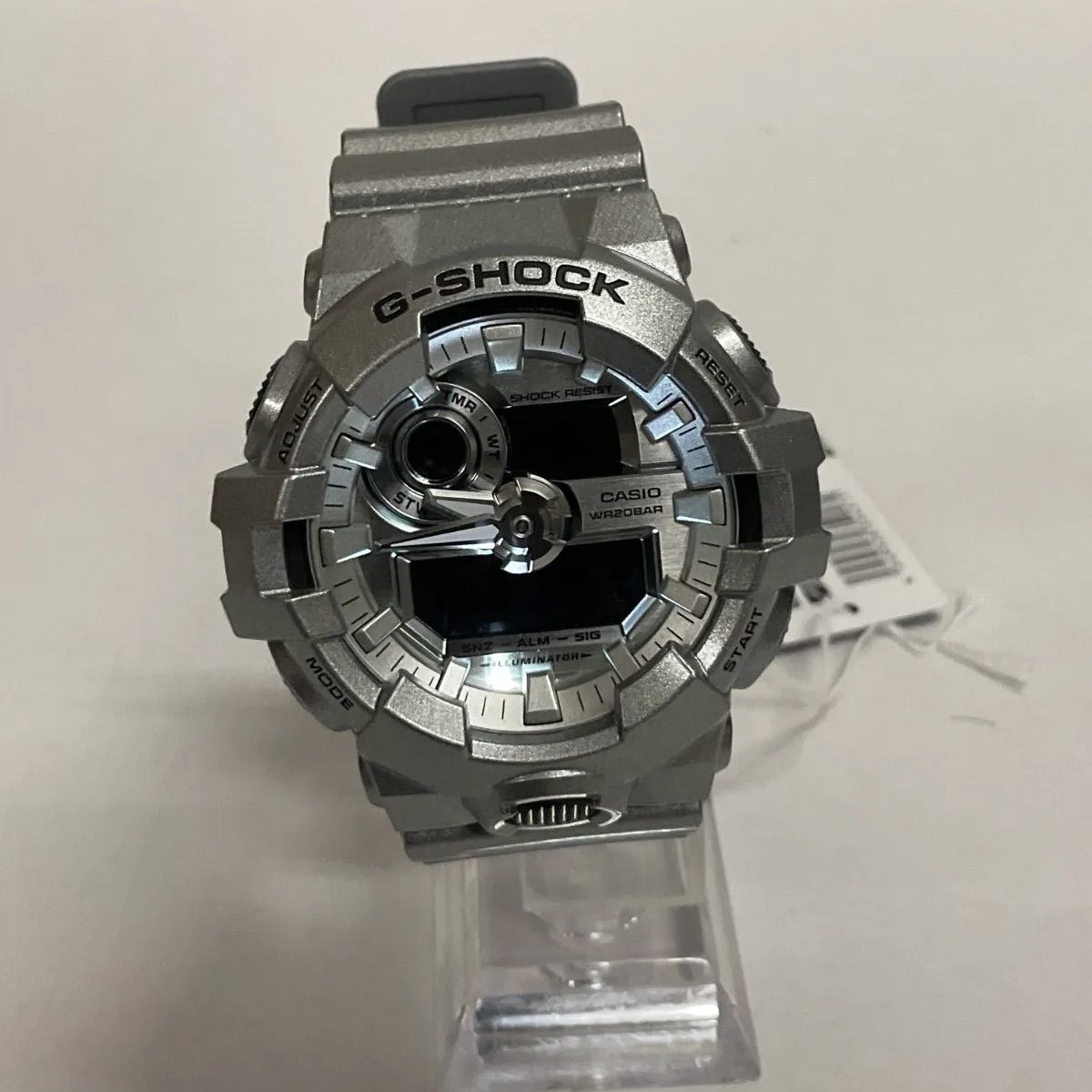 79.【未使用品】CASIO G-SHOCK GA-700FF-8AJF 腕時計【併売品