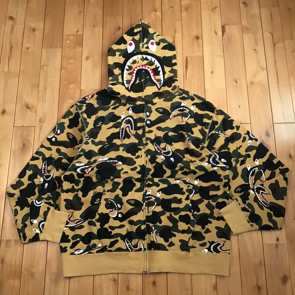 APE BAPE CAMO 迷彩　エイプ　タイガー　シャークパーカー　3XLご確認してください