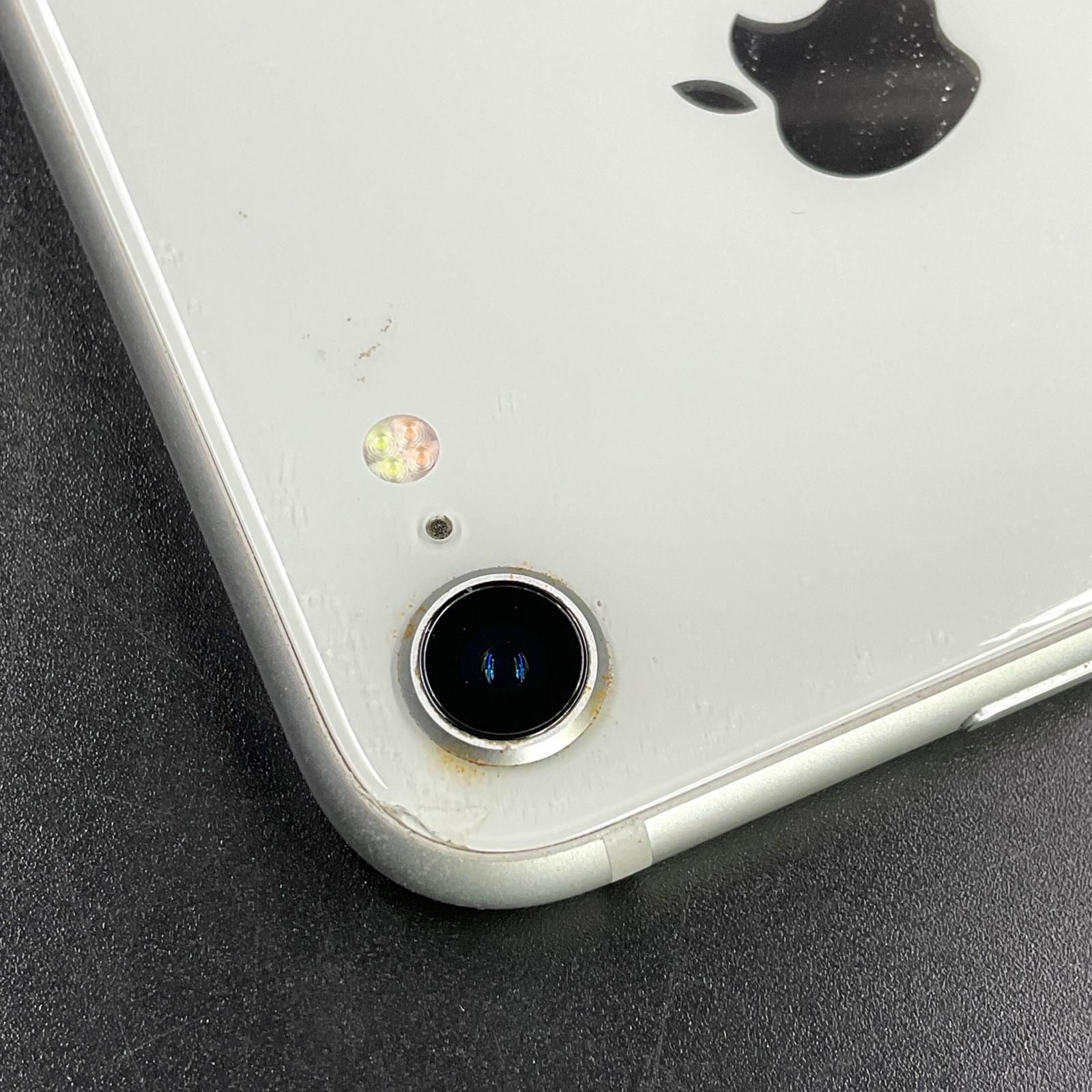 最速発送】Apple iPhone 8 64GB シルバー Softbank 白ロム 78%【難有