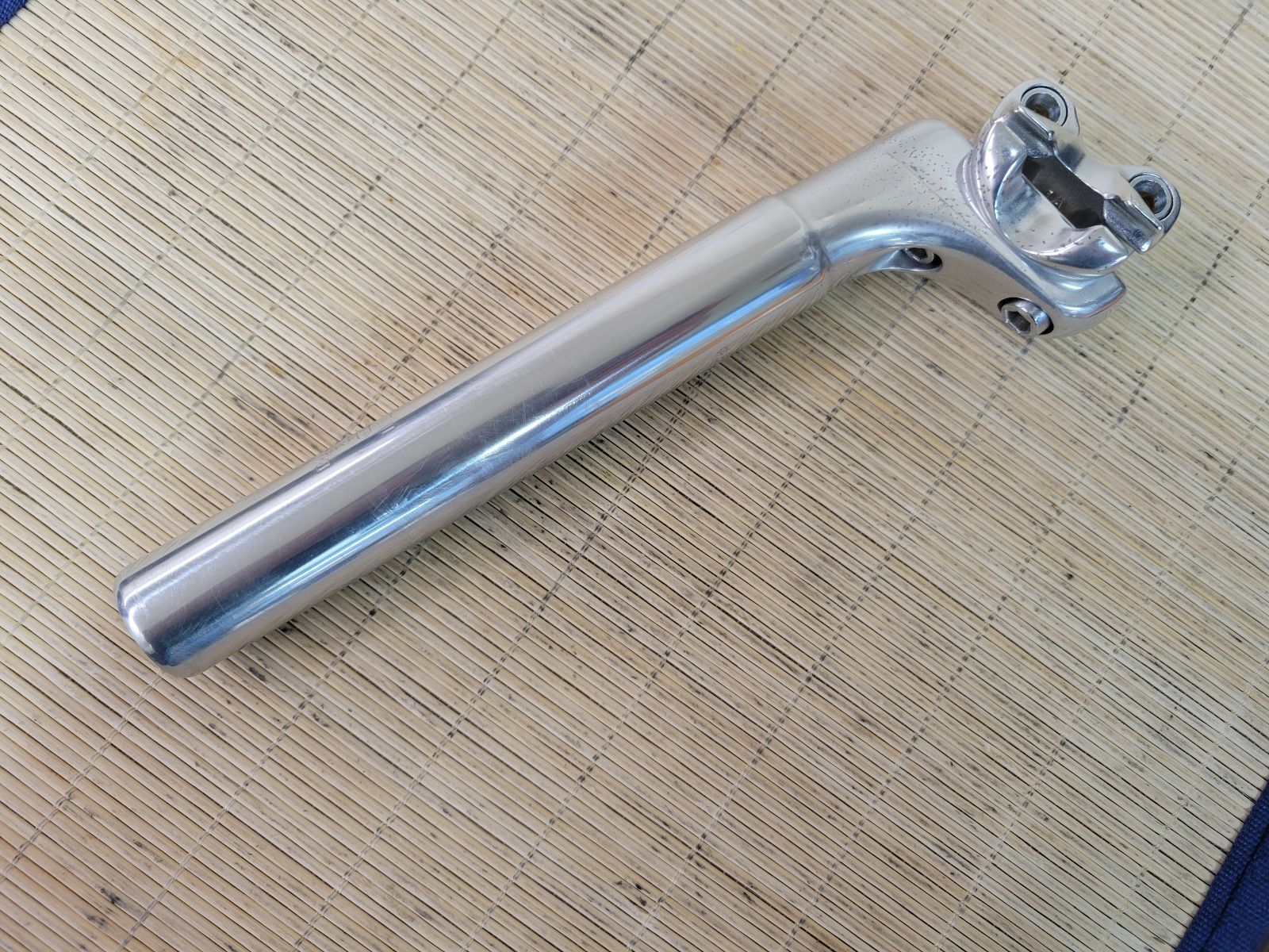 ■ 良品!! NITTO NJ-SP72-W30 NJS 27.2mm 210mm ニットー 日東 シートポスト レール幅30mm ナローサドル専用 トラック ピスト ロード T-249