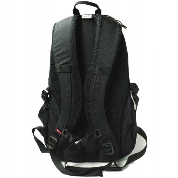 【極美品】　Supreme ブラック リュック・バックパック ブランド古着】ボックスロゴ バックパック リュック（バック