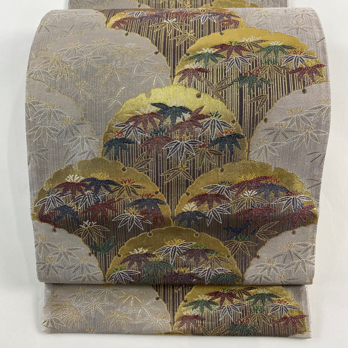 袋帯 秀品 笹 銀杏青海波 箔 灰茶 六通 正絹