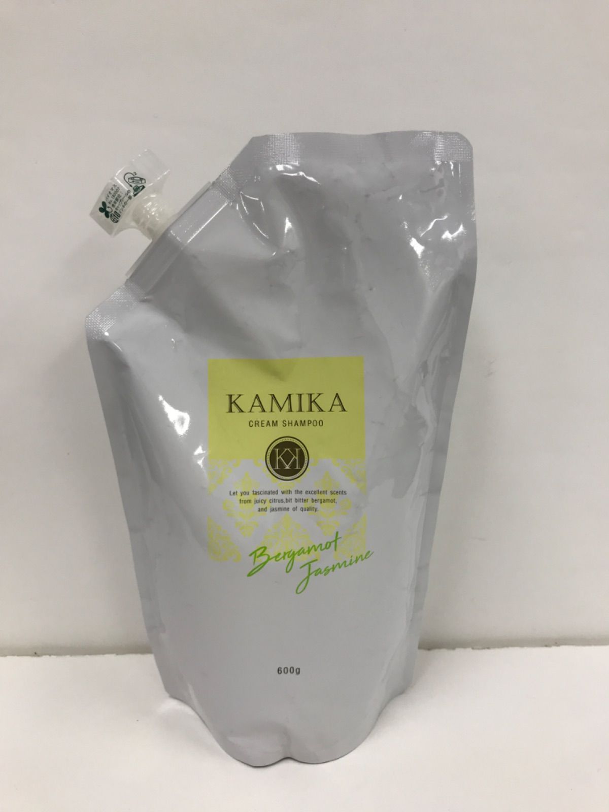 F823 KAMIKA オールインワンクリームシャンプーBJ 600g ベルガモット・ジャスミンの香り