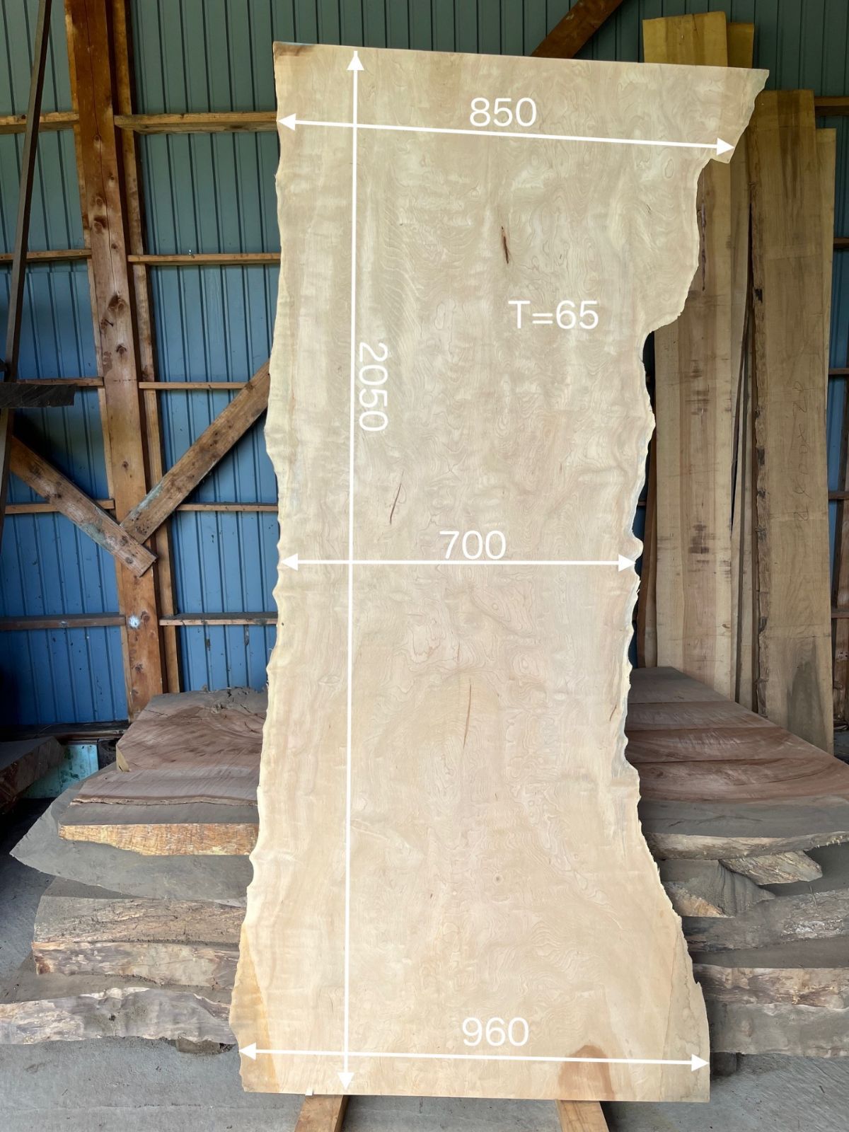トチ 栃 一枚板 No.40 長さ2050 奥行700〜960 厚み65ミリ 天板木材 DIY材料