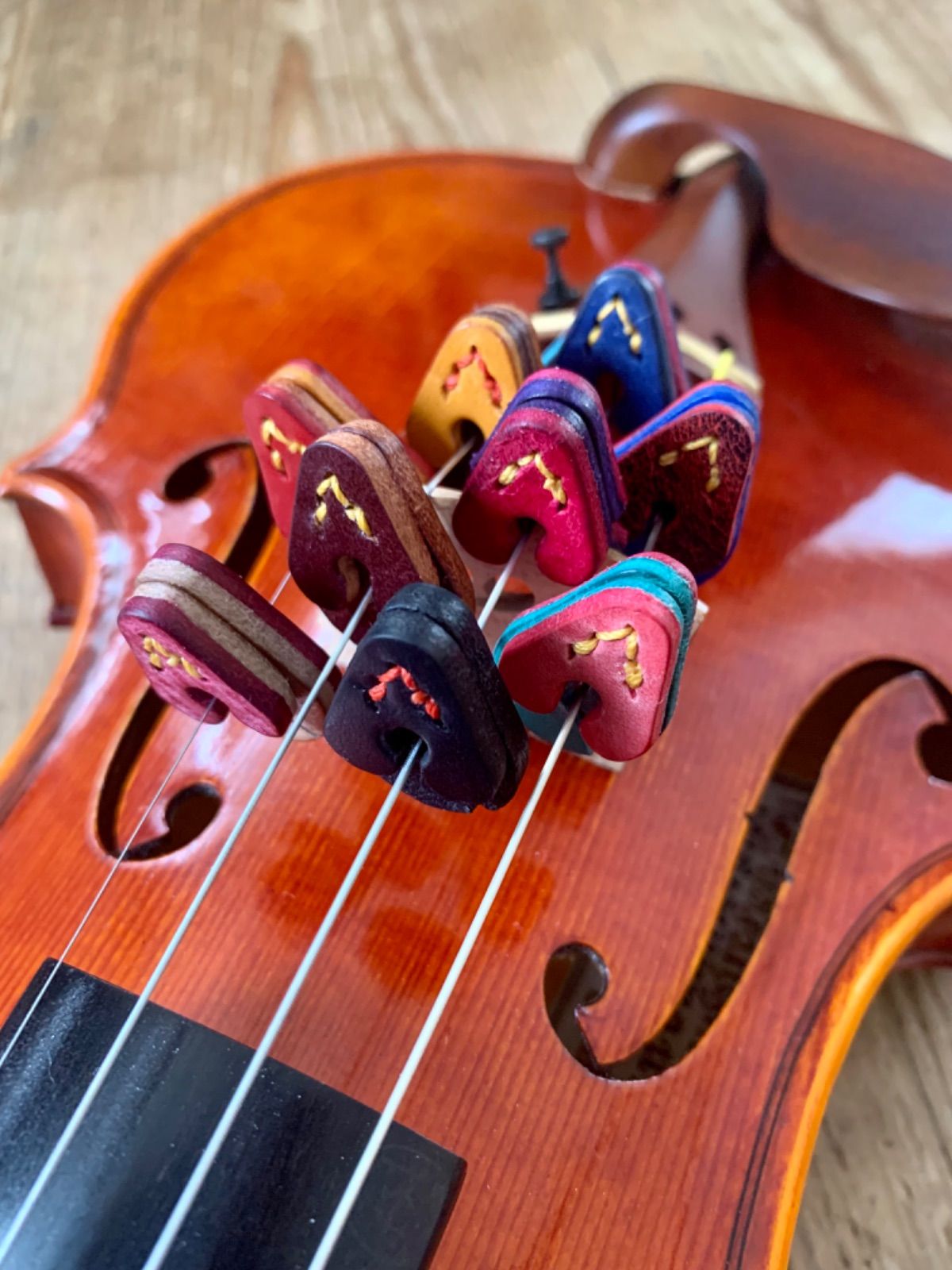 手縫いの革のブックカバー（ヴァイオリンタイプ） 手縫いの革のブック