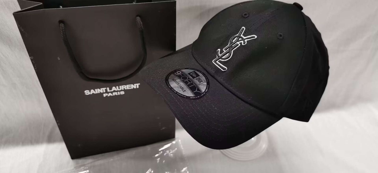 美品 限定コラボ ニューエラ YSL カサンドラ キャップ ロゴ - スピード