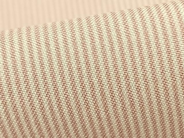 ピンク色×白色