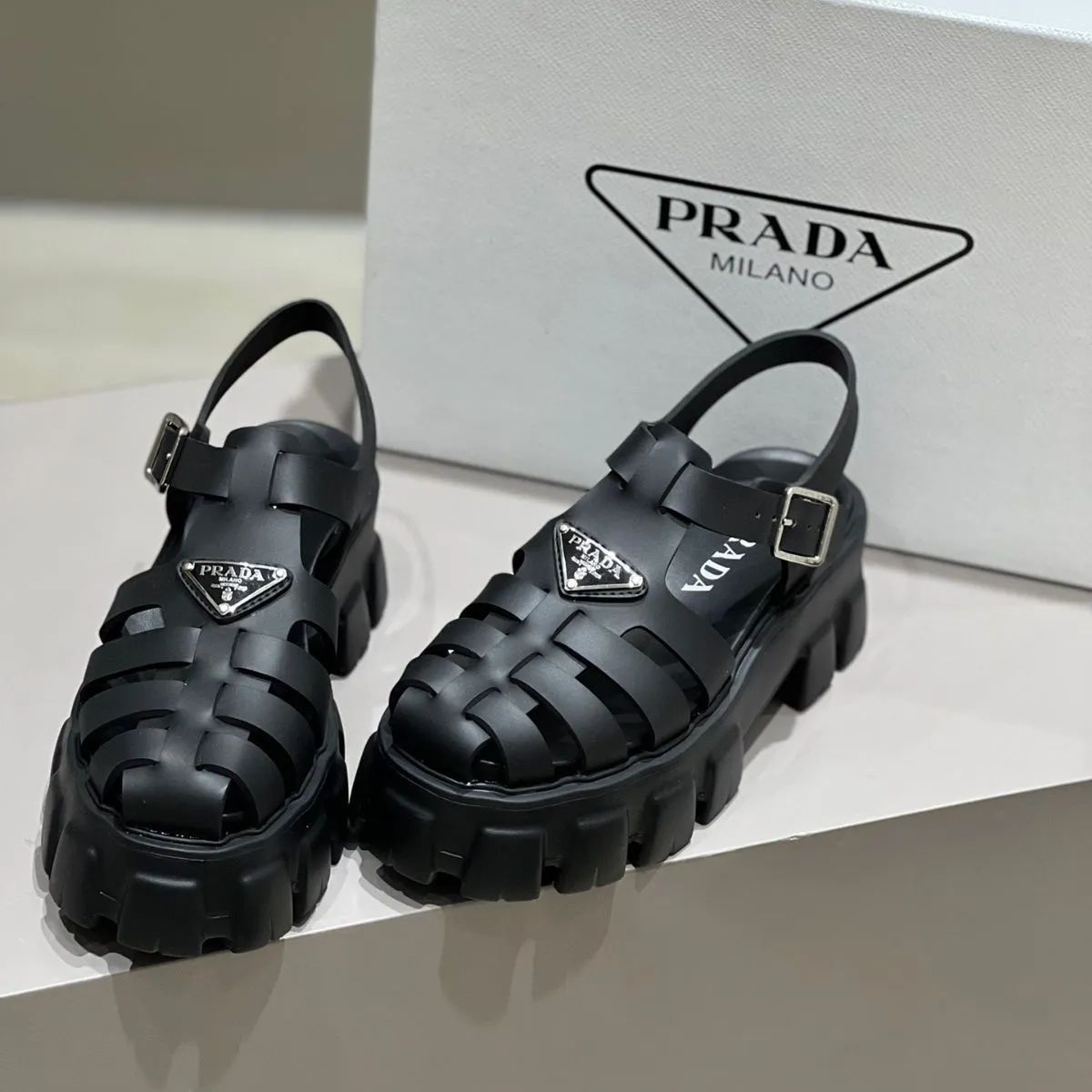 PRADA プラダグルカサンダル36 厚底