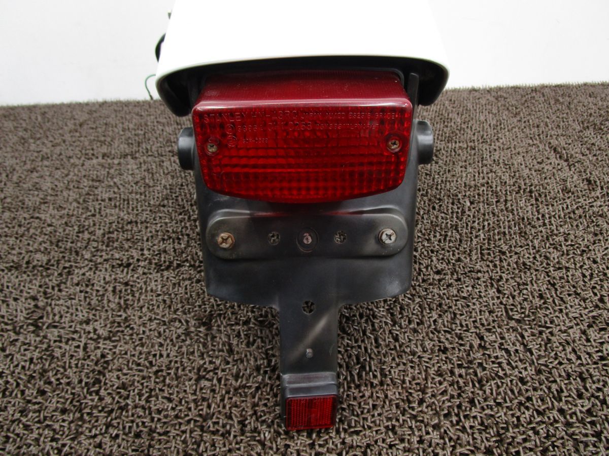 サイドモール A6162